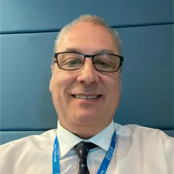 Neil	Darvill